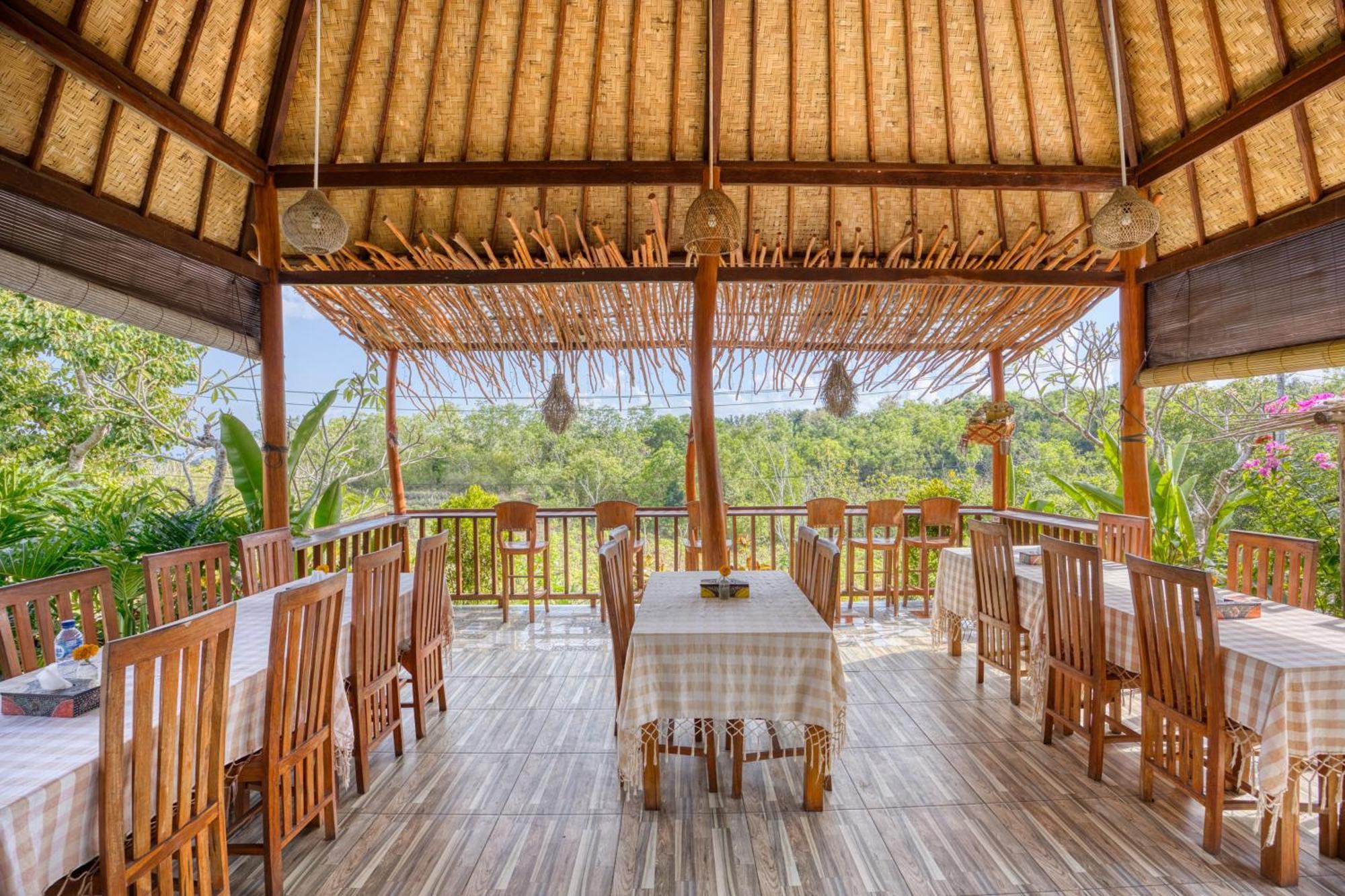 Bagia Bungalows Batumadeg Exteriör bild