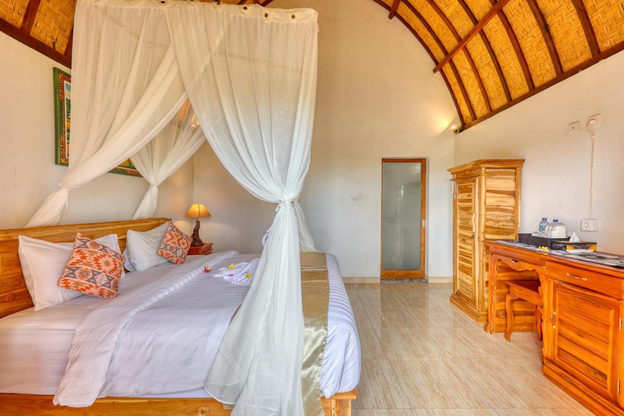 Bagia Bungalows Batumadeg Rum bild