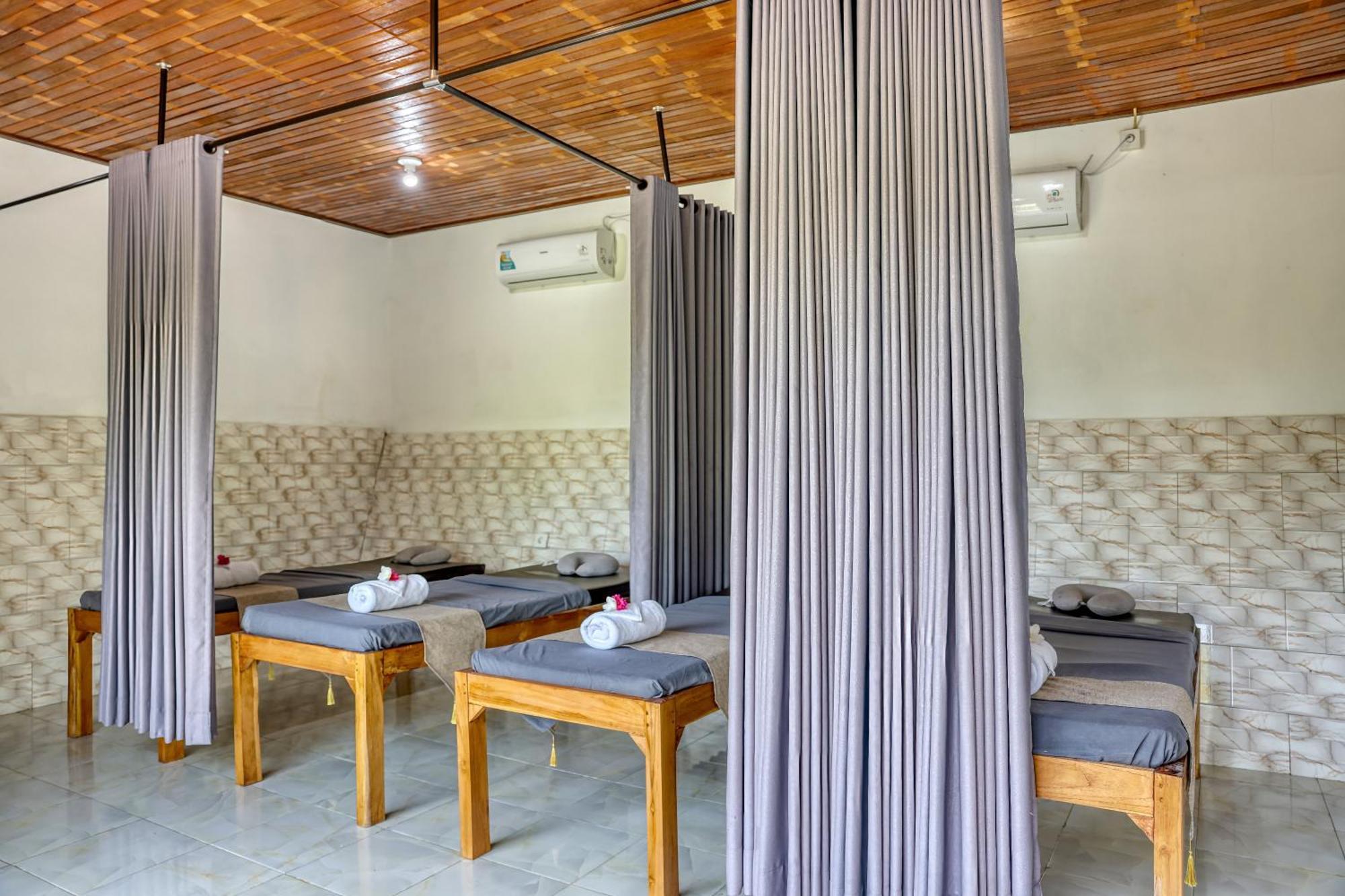 Bagia Bungalows Batumadeg Exteriör bild