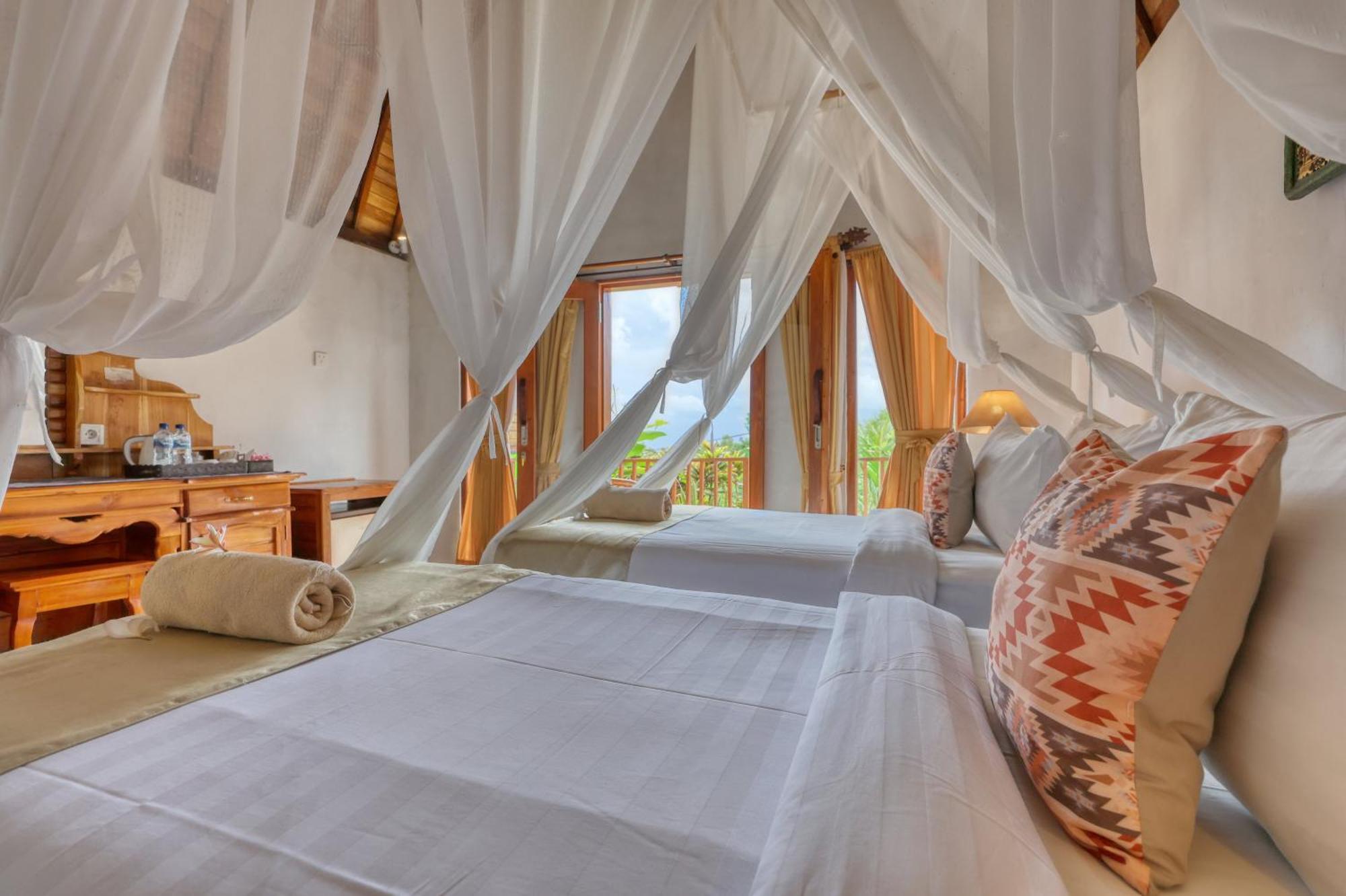Bagia Bungalows Batumadeg Rum bild